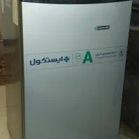 یخچال ایستکول ۵ فوت بدون نقطه