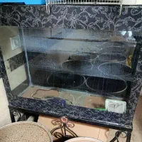 آکواریوم با پایه