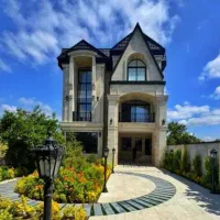 بیا-ویلا-از-رهنما-بخر-ویلا-نماانگلیسی-استخرداخلی