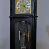 ساعت ایستاده چوبی