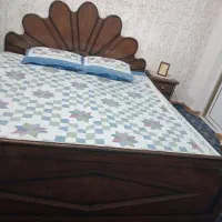 تخت دونفره چوب همراه2عدد پاتختی