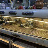 فروش فوری کافه با تمامی تجهیزات قیمت مناسب