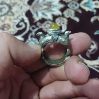 دوتا انگشتر قدیمی کهنه|جواهرات|شیراز, میانرود|دیوار