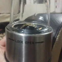 .آسیاب کن .پایه آسیاب ..تیغعه و شیشه