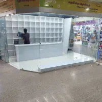 قفسه بوتیک ‌.آرایشی