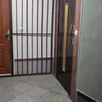 یک واحد در یکی از خیابانهای آرام فردوس شرق
