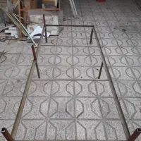 تخت فلزی مناسب باغ و ویلا