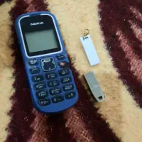 یک عددگوشی سالم وبقیه لوازم ها