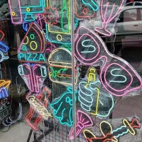 دنیای،نیون،ریسه،نئون تابلوروان ledنئون‌تابلو روان