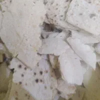 نان خشک برای دام