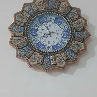 ساعت میناکاری تمیز