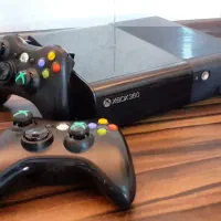 ایکس باکس xbox 360 پانصد گیگ دو دسته super slim