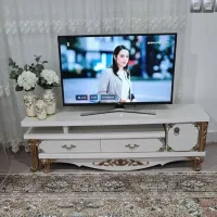 میز تلویزیون در حد نو