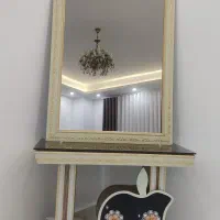 میز و آینه