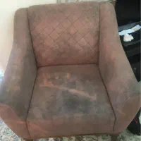 نیم ست مبل راحتی ۴ نفره سالم بدون زدگی و پارگی|مبلمان خانگی و میز عسلی|مشهد, هنرستان|دیوار