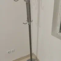رخت آویز ایستاده کار کرده