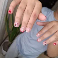 خدمات ناخن و آموزش ناخن با قیمت باورنکردنی