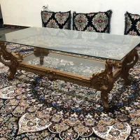 میز شیشه‌ای