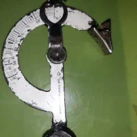 ترازویی۱۰۰گرمی دقیق وفندک