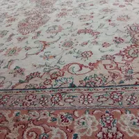 فرش ۴ متری و یک در یک ونیم