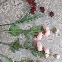 گل مصنوعی|گل مصنوعی|ری, شهادت|دیوار