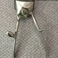 چراغ زنبوری|کلکسیون اشیاء عتیقه|تربت‌حیدریه, آبشار|دیوار