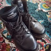 نیم بوت چرم|کیف، کفش، کمربند|کاشان, باهنر|دیوار