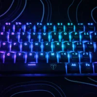 کیبورد گیمینگ/مکانیکال|قطعات و لوازم جانبی رایانه|بروجرد, |دیوار