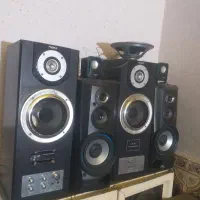 یک جفت باند و یک اسپیکر