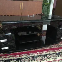 میز تلویزیون شیشه ای