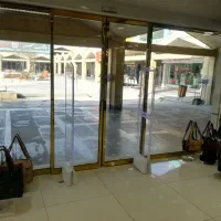 شیشه سکوریت برقی ریلی اتوماتیک|خدمات پیشه و مهارت|اصفهان, جلفا|دیوار