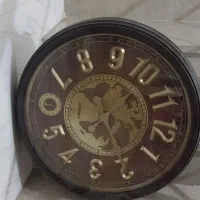 ساعت دیواری ۵۰۰۰۰۰