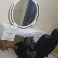اجاره اتاق ۲۰متری جهت سالن زیبایی بامیزصندلی آیینه