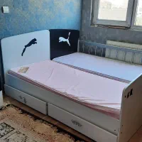 ۲ عدد تخت خواب تک نفره و کمد و بوفه