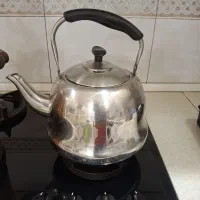 یک عدد کتری تمیز