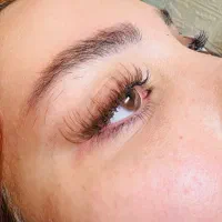 اکستنشن مژه روسی|خدمات آرایشگری و زیبایی|تهران, چهارصد دستگاه|دیوار