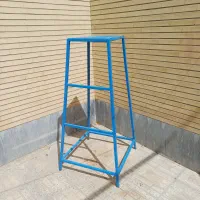 چهارپایه فلزی