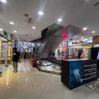 فروش تعدادی واحد تجاری در بازار موبایل کرج|فروش مغازه و غرفه|کرج, اصفهانی‌ها|دیوار