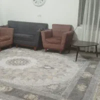 یک دست مبل راحتی هفت نفره با عسلی