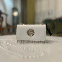 کیف سفید فندی