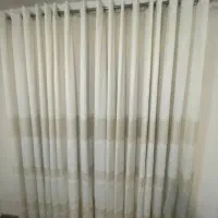 دو عدد پرده پذیرایی و یک عدد پرده اتاق خواب