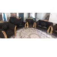 مبل مخمل قهوه ای تیره کارکرده