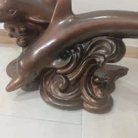 پایه میز دلفینی جلوی مبلمان شیک وزیبا