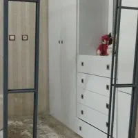 آیینه کنارسالنی مدرن