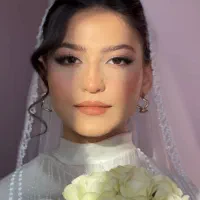 انجام خدمات میکاپ ۸۰۰