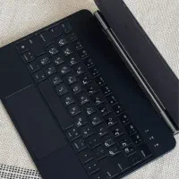 مجیک کیبورد آیپد و قلم نوری اپل