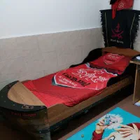 کمدلباس وتخت نوجوانی با تشک در حد نو سالم