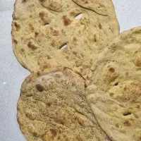 فروش نان محلی تازه