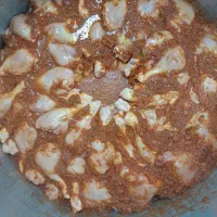 تهیه و طبخ انواع غذاها ی ایرانی و فرنگی