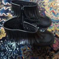 نیم پوتین بچگانه